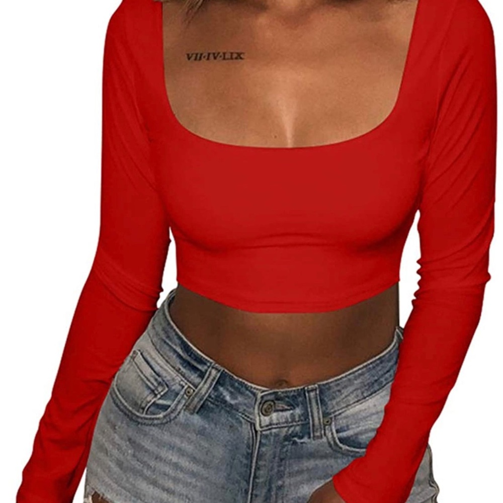 Sexy fitted square neck long sleeve crop top
